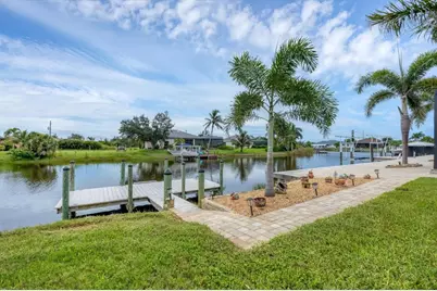 15704 Lakeland Circle, Port Charlotte, FL 33981 - Photo 46