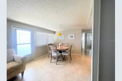 816 Turf, Venice, FL 34285 - Photo 4