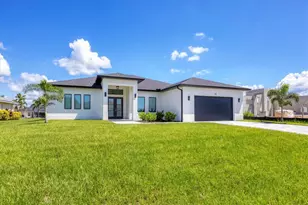 75 Medalist Rd, Rotonda West, FL 33947 - Photo 12