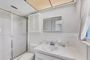 1200 Tarpon Center Dr, Venice, FL 34285 - Photo 20