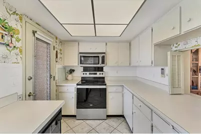 1200 Tarpon Center Drive #306, Venice, FL 34285 - Photo 14