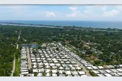 630 Gloriosa Drive, Venice, FL 34293 - Photo 2