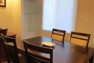 421 Riviera St, Venice, FL 34285 - Photo 6