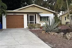 421 Riviera St, Venice, FL 34285 - Photo 1