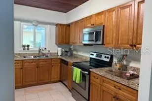 421 Riviera St, Venice, FL 34285 - Photo 8