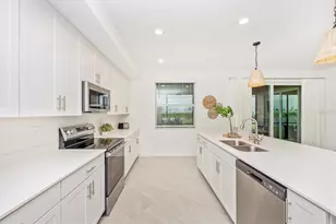 12620 Radiance Ct, Venice, FL 34293 - Photo 10