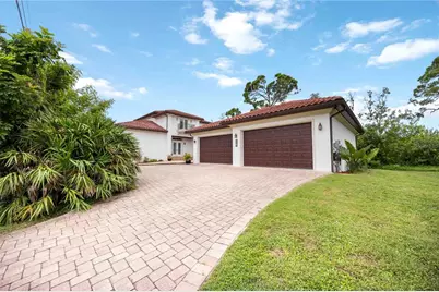 3674 Roslyn Road, Venice, FL 34293 - Photo 2