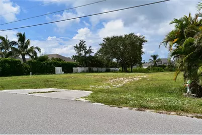 2450 Alamander Avenue, Englewood, FL 34223 - Photo 18