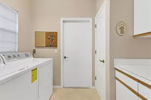 1412 Colony Pl, Venice, FL 34292 - Photo 32