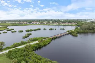 612 Bird Bay Dr S, Venice, FL 34285 - Photo 26