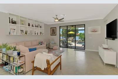 9829 Hilltop Drive, Venice, FL 34292 - Photo 18