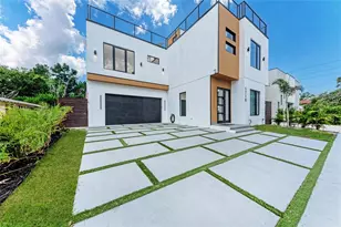 1716 9th St, Sarasota, FL 34236 - Photo 2