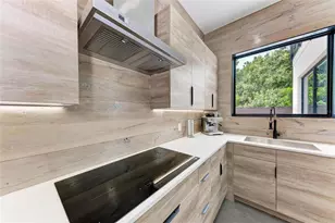 1716 9th St, Sarasota, FL 34236 - Photo 18