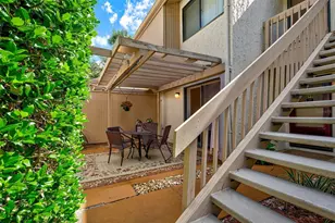658 Bird Bay Cir, Venice, FL 34285 - Photo 8