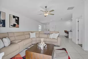 5472 Blue Azure Dr, Wimauma, FL 33598 - Photo 12