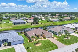 74 Broadmoor Ln, Rotonda West, FL 33947 - Photo 4