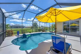 74 Broadmoor Ln, Rotonda West, FL 33947 - Photo 2