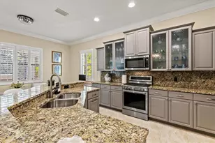 7210 Lake Forest Gln, Lakewood Ranch, FL 34202 - Photo 16