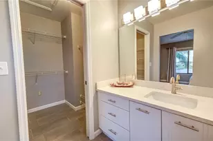 600 Carriage House Ln, Nokomis, FL 34275 - Photo 14