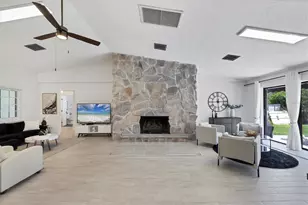 879 E 2nd St, Englewood, FL 34223 - Photo 6