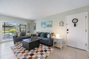 634 Bird Bay Dr E, Venice, FL 34285 - Photo 6