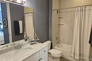 461 Nokomis Ave S, Venice, FL 34285 - Photo 42