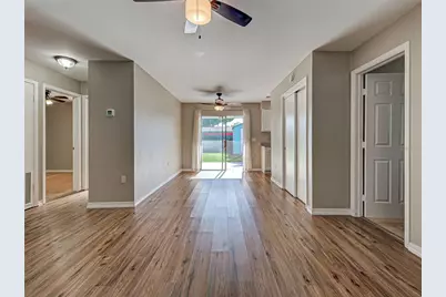 1056 Venetian Parkway, Venice, FL 34285 - Photo 14