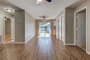 1056 Venetian Pkwy, Venice, FL 34285 - Photo 14