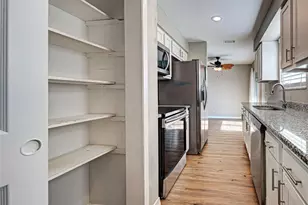 1056 Venetian Pkwy, Venice, FL 34285 - Photo 24