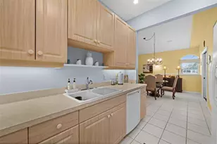 608 Gondola Park Dr, Venice, FL 34292 - Photo 16