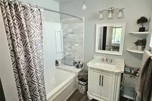 55 N Starboard Dr, Venice, FL 34285 - Photo 14