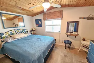 55 N Starboard Dr, Venice, FL 34285 - Photo 20