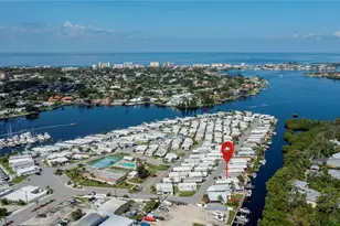 55 N Starboard Dr, Venice, FL 34285 - Photo 32