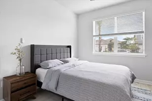 17945 Grand Prosperity Dr, Venice, FL 34293 - Photo 8