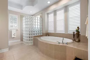 225 Pesaro Dr, North Venice, FL 34275 - Photo 34