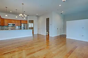 445 Nokomis Ave S, Venice, FL 34285 - Photo 18