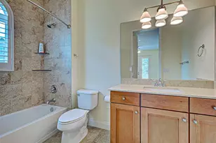 445 Nokomis Ave S, Venice, FL 34285 - Photo 56