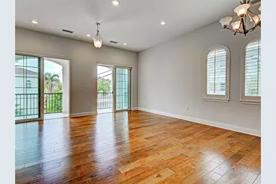 445 Nokomis Avenue S #210, Venice, FL 34285 - Photo 10