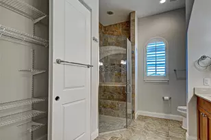 445 Nokomis Ave S, Venice, FL 34285 - Photo 36