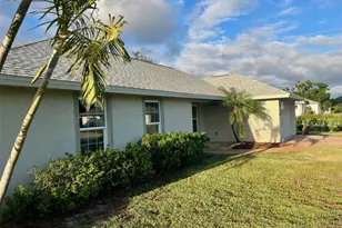 641 Constance Rd, Venice, FL 34293 - Photo 1