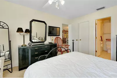 2280 Stickney Point Road #432, Sarasota, FL 34231 - Photo 18