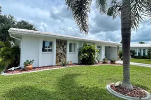 132 Circlewood Dr, Venice, FL 34293 - Photo 2