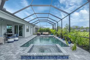 12557 Galapagos Ct, Venice, FL 34293 - Photo 4