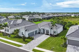 12557 Galapagos Ct, Venice, FL 34293 - Photo 6