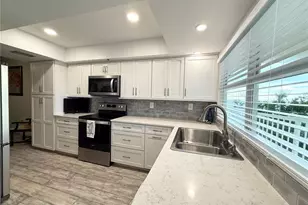1480 Gulf Blvd, Englewood, FL 34223 - Photo 10