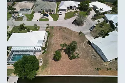 571 Belvedere Court, Punta Gorda, FL 33950 - Photo 2