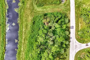 Barcelona Dr, North Port, FL 34288 - Photo 32