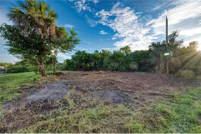 18522 Ayrshire Circle, Port Charlotte, FL 33948 - Photo 12