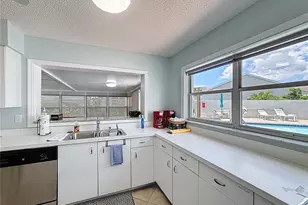 677 Ironwood Cir, Venice, FL 34292 - Photo 42