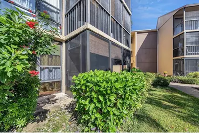 612 Bird Bay Drive S #118, Venice, FL 34285 - Photo 1